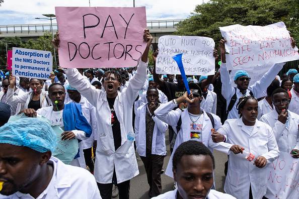 Nigeria, Kenya struggle with exodus of doctors and nurses