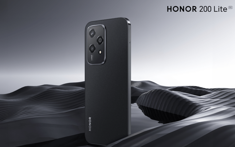 The HONOR 200 Lite 5G is the perfect accessory for the Durban July