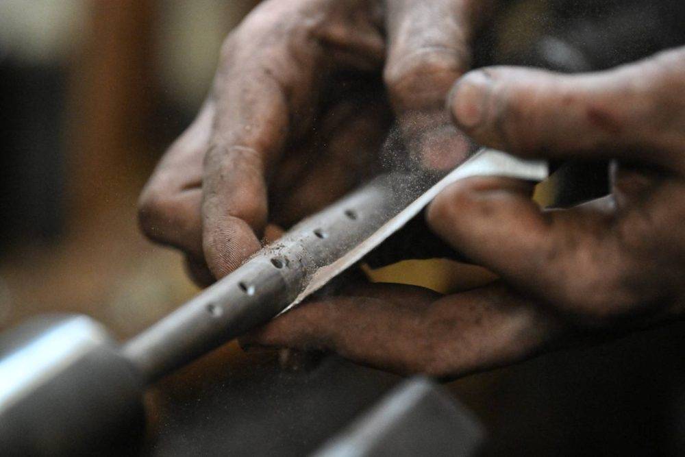 Handmade Highland bagpipes face decline as mass production takes over