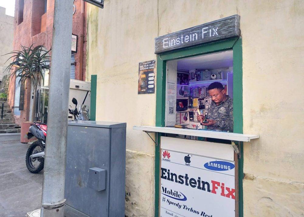 Einstein Fix is a paradoxical podcast that’s a symphony of exuberance