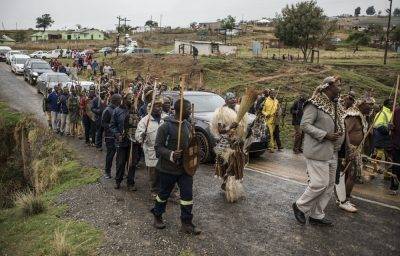 6b2fdd6e Who Are The Amahlubi People