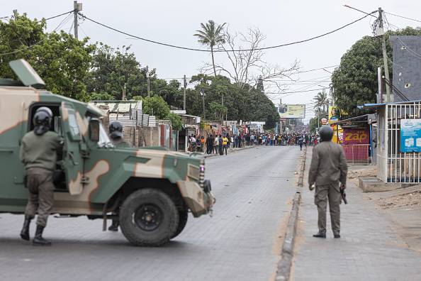 SA closes Lebombo border again as unrest in Mozambique intensifies