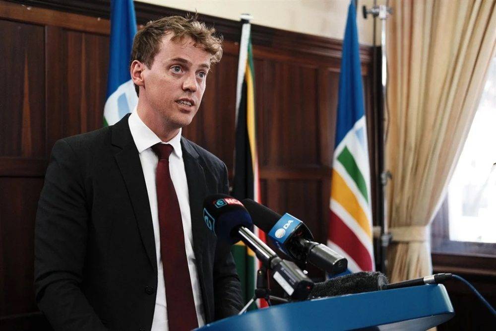 Budget impasse down to the wire
