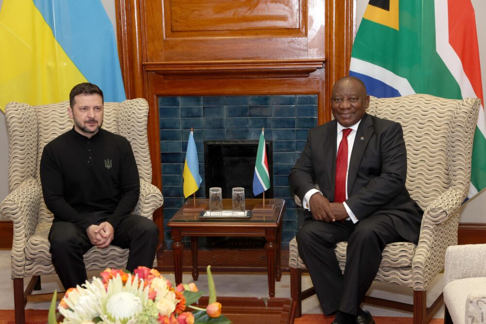 Zelenskyy pleads for global pressure against Russia after renewed attacks on Kyiv