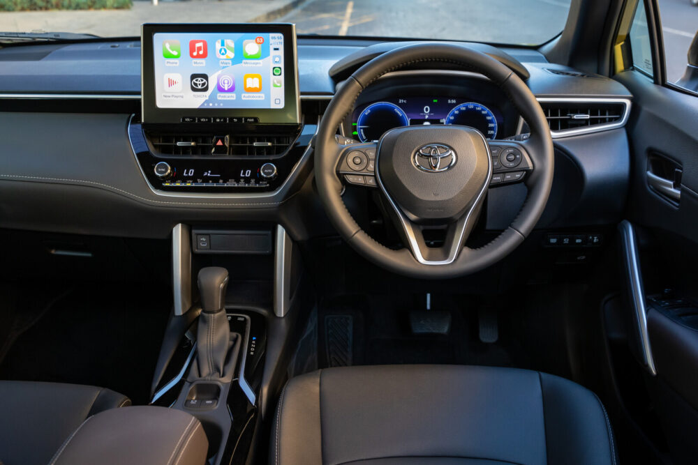 Toyota Corolla Cross Hybrid Xr 0023