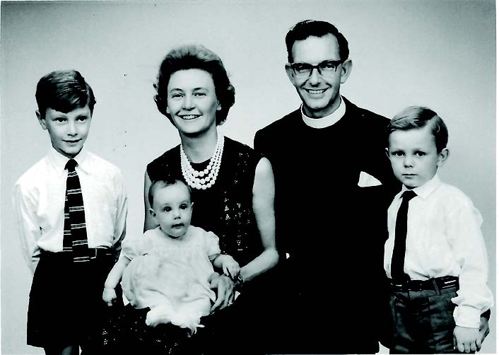 Familyportrait,1965.irefusedtosmile.(joan,bruce,michaelandgavin)