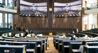 Who benefits from the musical chairs in Joburg Council?