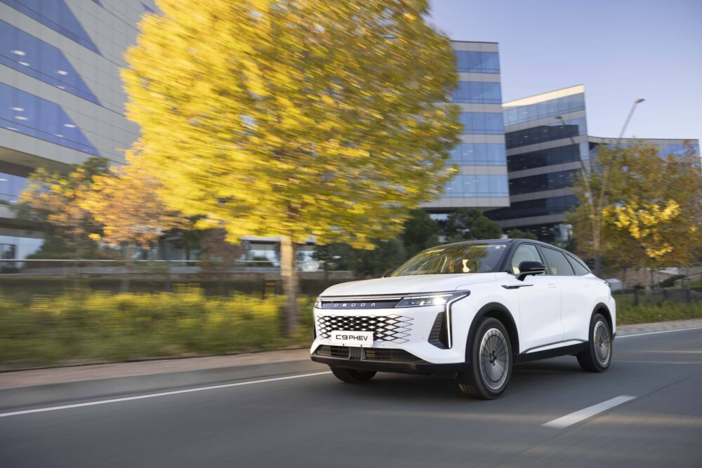 Omoda C9 PHEV: Best plug-in hybrid under R1m