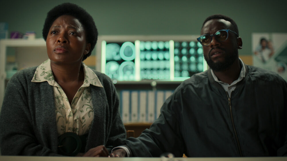 Leratomvelaseasbabalwagodongwana(left)andbonkokhozaasherhusbandlungilegodongwana