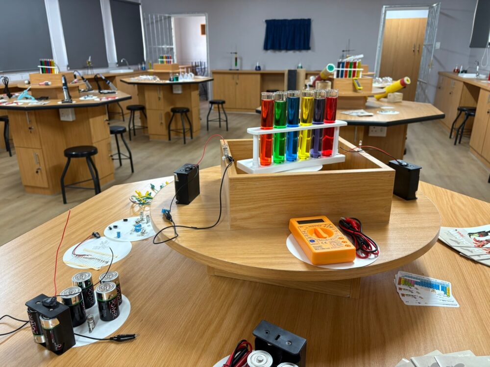 Opening of seven new science teaching and learning centres at Western Cape primary and high schools