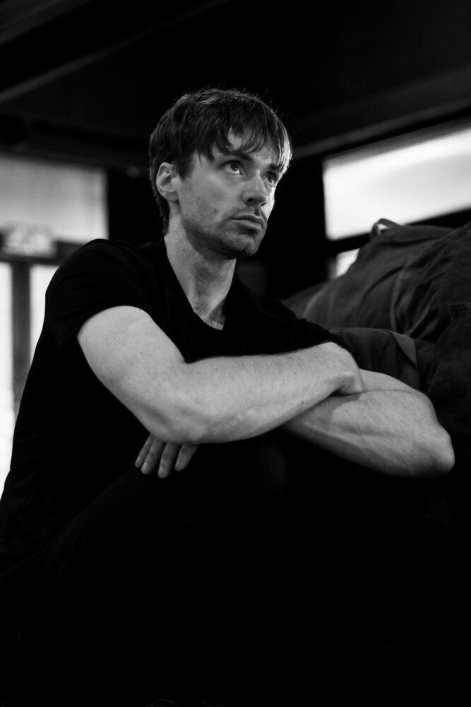 Actordavidviviersinrehearsalfor Moffie –photobydanielrutlandmanners