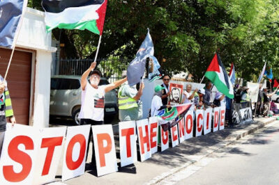Protesters demand that Cape Town holocaust centre recognise genocide in Gaza