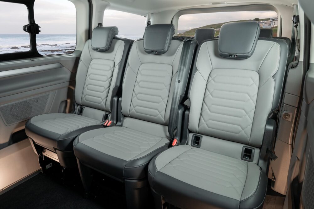 2500volkswagen Transporter Interior 003